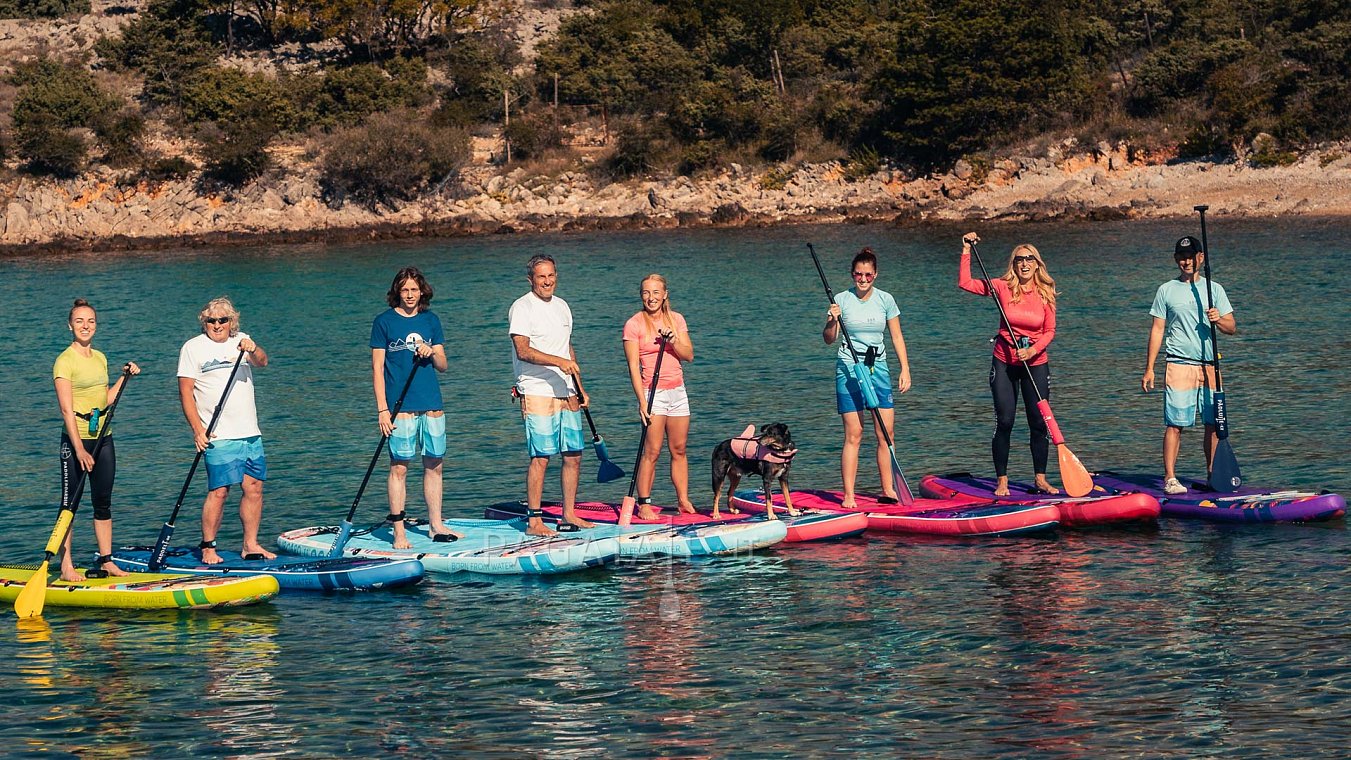 iBOARD paddleboardy  - buďte na vodě nepřehlédnute