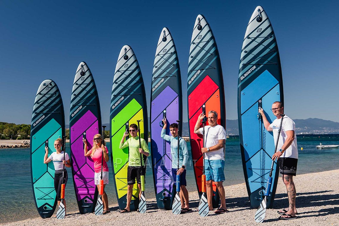 Outfit donna 9 – rosa – SUP gonfiabili GLADIATOR PRO, lycra, infradito COOL