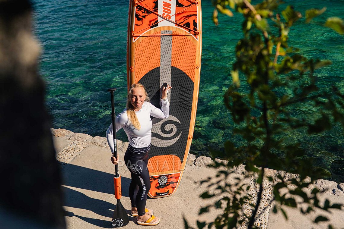 Outfit donna 4 – Arancione – SUP gonfiabili GLADIATOR PRO, lycra, infradito COOL