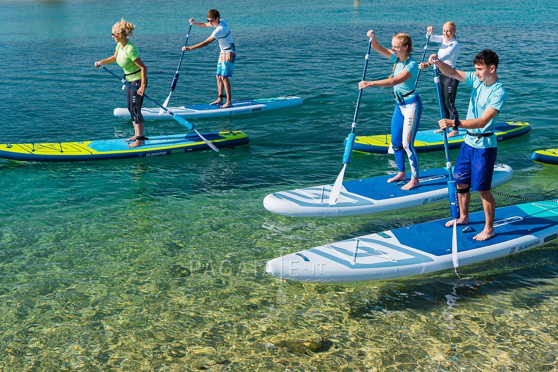 Outfit donna 5 – verde neon – SUP gonfiabil GLADIATOR PRO, lycra, infradito COOL